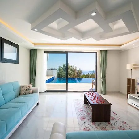 Kaşkalkan Deniz Manzaralı Havuzlu Bahçeli * Kaş